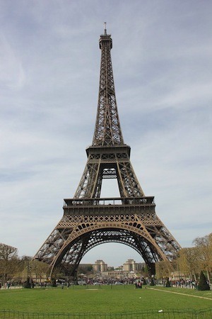 United we stand, divided we… do even better!. Photo of Eiffel tower