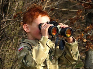 How to make a good decision - photo of using binoculars