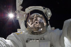 Heavens above! Photo of astronaut